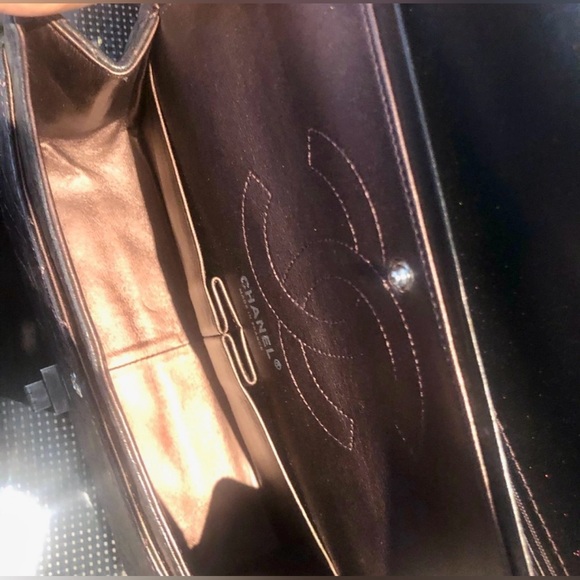 Chanel 2.55 Reissue Flap Bag - Picture 15 of 16